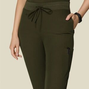 Mandala olive scrub set top:small pants: small-tall